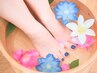 【歩き疲れに◎】女性専用 足湯付きフットマッサージ30分