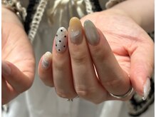 ローレン(Lauren)の雰囲気(大人可愛い/デザインアート)