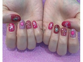 赤ピンクネイル