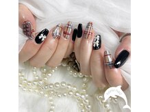 ホヌネイル(honu nail)の雰囲気（パーツもカラーも豊富なので自分好みのネイルができます！）