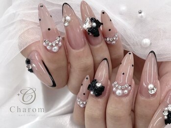 チャロム(Charom)/黒ドットネイル