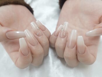 ラミニョンネイルナゴヤ(La Mignon Nail Nagoya)の写真/【チップ長さ出し1本¥700/10本¥7000】亀裂/ひび割れ/爪が短い方でも安心◎1本～対応可能！込々クーポンも◎