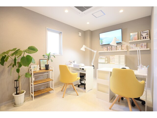 HAIR REMOVAL/RELAXATION/NAIL/EYEBROW DACCORD TOTAL BEAUTY