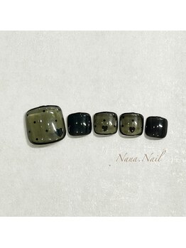 ナナネイル(Nana.Nail)/シックなハート×ドットネイル