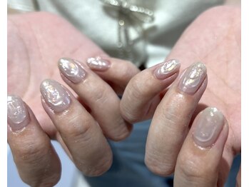 透明感 ニュアンスネイル