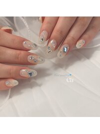 宝石ネイル