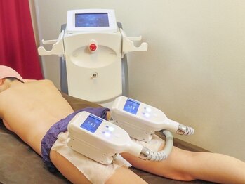 トータルビュティー美沙妃の写真/【初回のみ1日1名限定】59000円→13500円！360°冷却×サーモの高品質タッグで、無駄肉を撃退し全身痩せ！