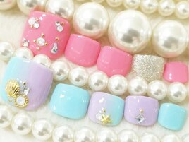 フットデザイン上￥5700下￥6500
