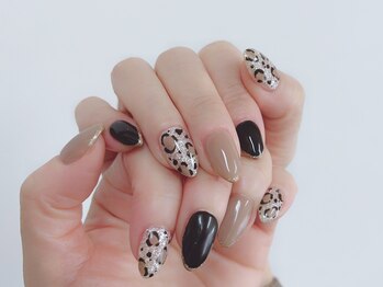 フォンテーヌブロー 野々市店(Fontaine Brow)/付け放題フリーデザインネイル