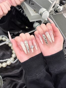 ビープラス(be+)の写真/【持ち込みやり放題￥12,000～★】お気に入りがたくさん詰まった、自分だけの特別ネイルをおつくりします♪