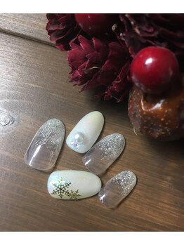 雪の結晶ネイル
