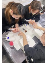 キュアバイアニーアンドジーノ(Qa by Annie&Gino)/練習風景