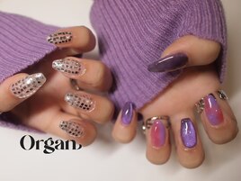 個性派ニュアンスネイル