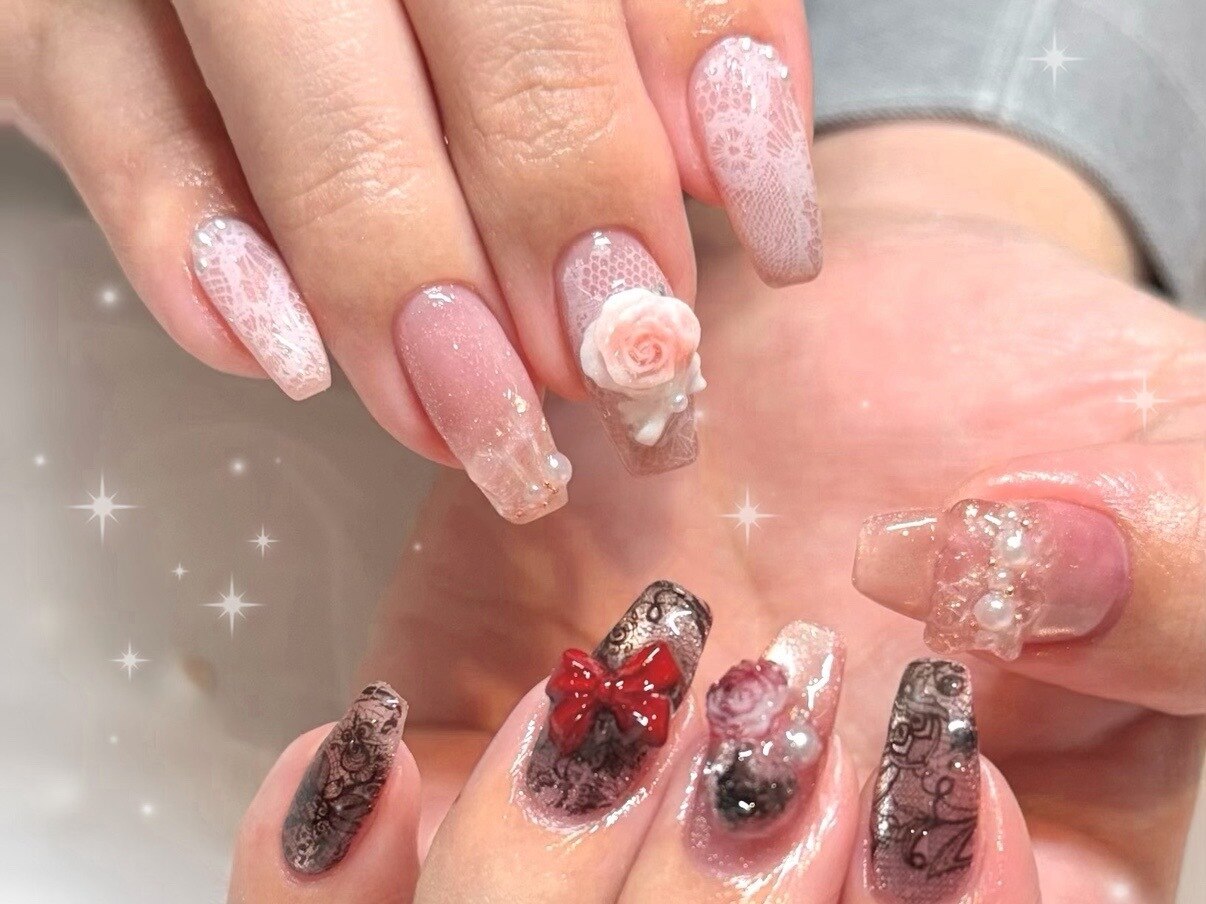 2025年秋トレンド】黒ピンクのネイルデザイン集｜人気順