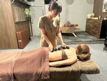 パナケア(Panacare)/ホットストーンで血行改善♪