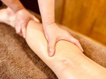 アマテ(Amate)/脚のむくみに、筋膜リリース