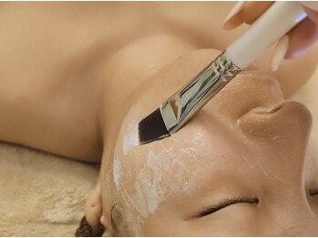 umiiro moani & Raffine【美肌・毛穴/バザルト/痩身】の写真/★NewOpen記念★「セラピール+幹細胞美容液」LHAララピールの最新版!乳酸菌配合美肌ピーリングで肌育!