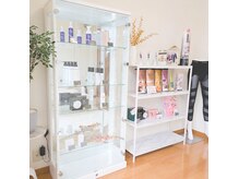 エミニー バイ エルズ(Eminy by L★s)の雰囲気（メインのお部屋には商品も充実しております。）