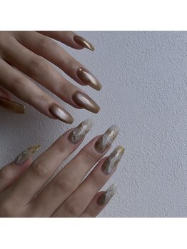 ノックス(Nox)の写真/理想の長さと美フォルムへ。長さ出しで映える指先を叶える♪