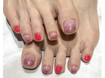ルヒアネイル イオン戸畑ショッピングセンター店(Ruhia Nail)/フットラメグラデーション