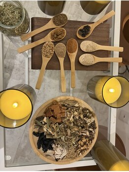 マホロバ セカンド(mahoroba 2nd)/黄土よもぎ蒸し表参道