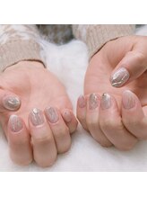 トータルビューティーローズ(Rose)/シルバーニュアンスネイル