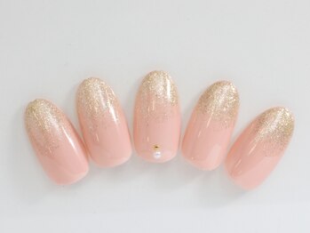キューセブンネイルラウンジ 浦和美園店(Q7 Nail Lounge)の写真/＼派手なネイルはできないけど手元はキレイにしていたい方に／大人可愛いが得意なサロン★