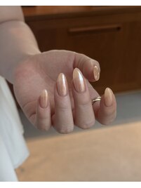 mirror nail