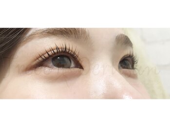 トレヴァーデルチザン 南船場店(Trevor de'rtisan eyelash)/パリジェンヌラッシュリフト