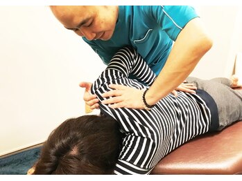 みふく整体院/ポイントをとらえた施術　肩甲骨