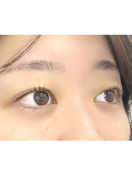 ナチュラル上品な目元にしたい