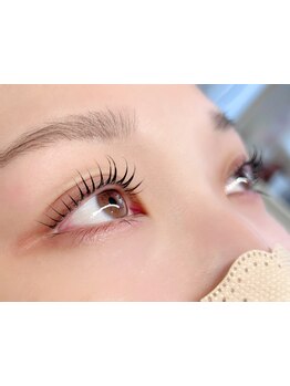 ナチュラル上品な目元にしたい