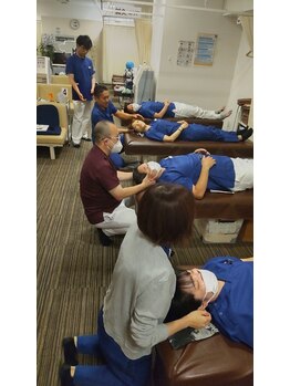 共立総合整骨院 町田鶴川院/女性スタッフ多数在籍!