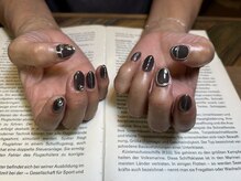 シンリーネイル(sinly nail.)/スタッズが映える大人シック