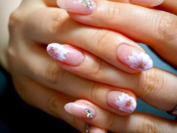 プールヴー☆オングル/フラワーネイル