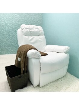 モストアイズ 横浜(most eyes)/店内雰囲気 / 個室でゆったり