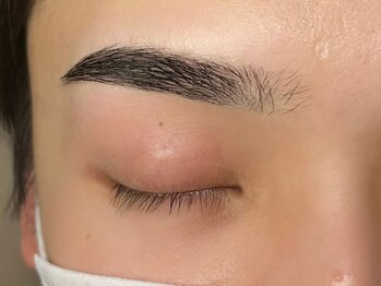リリー 札幌(Lily)/- Men’s Eyebrow wax -