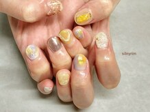 シルニー リム(Silny rim)/アシンメトリーニュアンスネイル