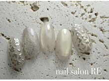 リー(RE)/12月の定額アート