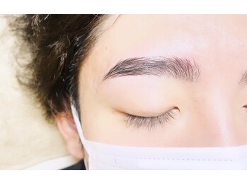 シェノヴァ(CHAINOVA)/パリジェンヌブロウリフト