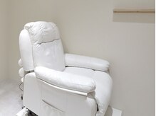 アイアヴァンス あべのルシアス店(Eye AVANCE)の雰囲気（半個室、リクライニングチェアでゆったりと♪ 天王寺/阿倍野）