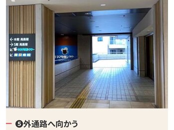 アシタ 柏店(ASHITA)/外通路へ向かう