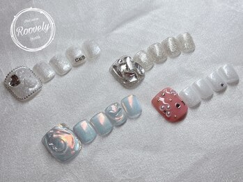 ルブリー(roovely)の写真/夏の足元をネイルで彩る♪【Foot持ち込み¥11600】初回オフ無料☆角質ケアも大人気！