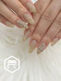 ベージュネイル