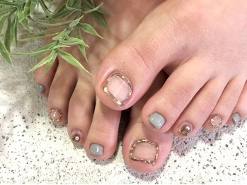 ガーデンネイル(Garden Nail)の写真/≪初回・他店OFFケア込☆フットジェルつけ放題¥7700≫ハンドができない方にもオススメ！華やかな足元に♪