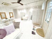 ヒパヒパ(Hipahipa!)の雰囲気（落ちついた店内で月に一度の特別なひと時を…☆）