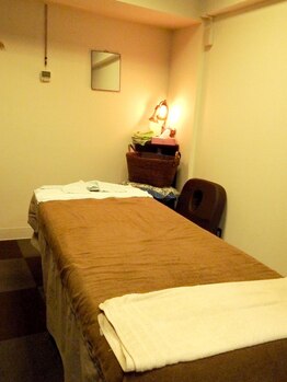 幸せマッサージ/【施術ベッド】