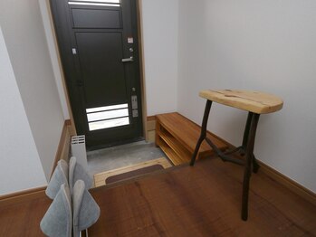 めい鍼灸院/待合室