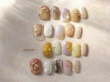 シルニー リム(Silny rim)/アシンメトリーニュアンスネイル