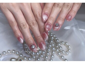 マグロ ネイルサロン/